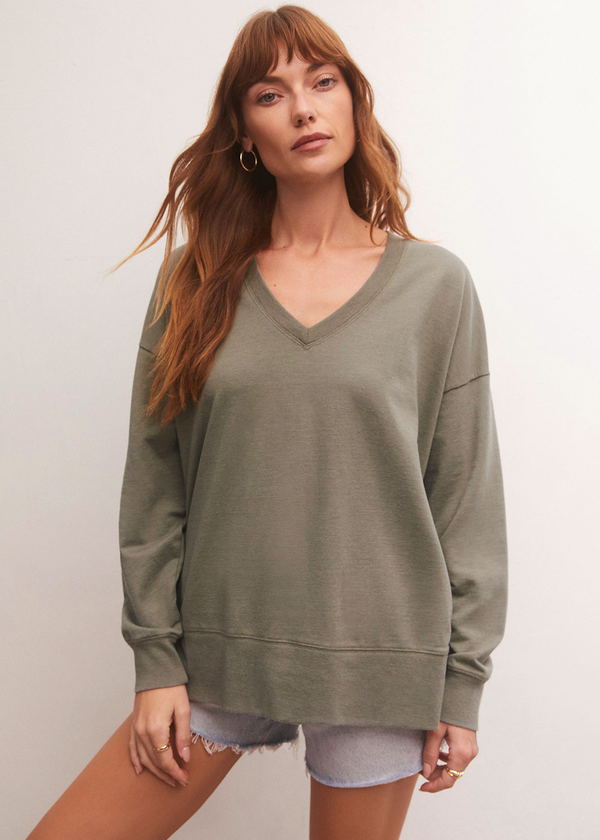MODERN WEEKENDER V-NECK / EVERGREEN