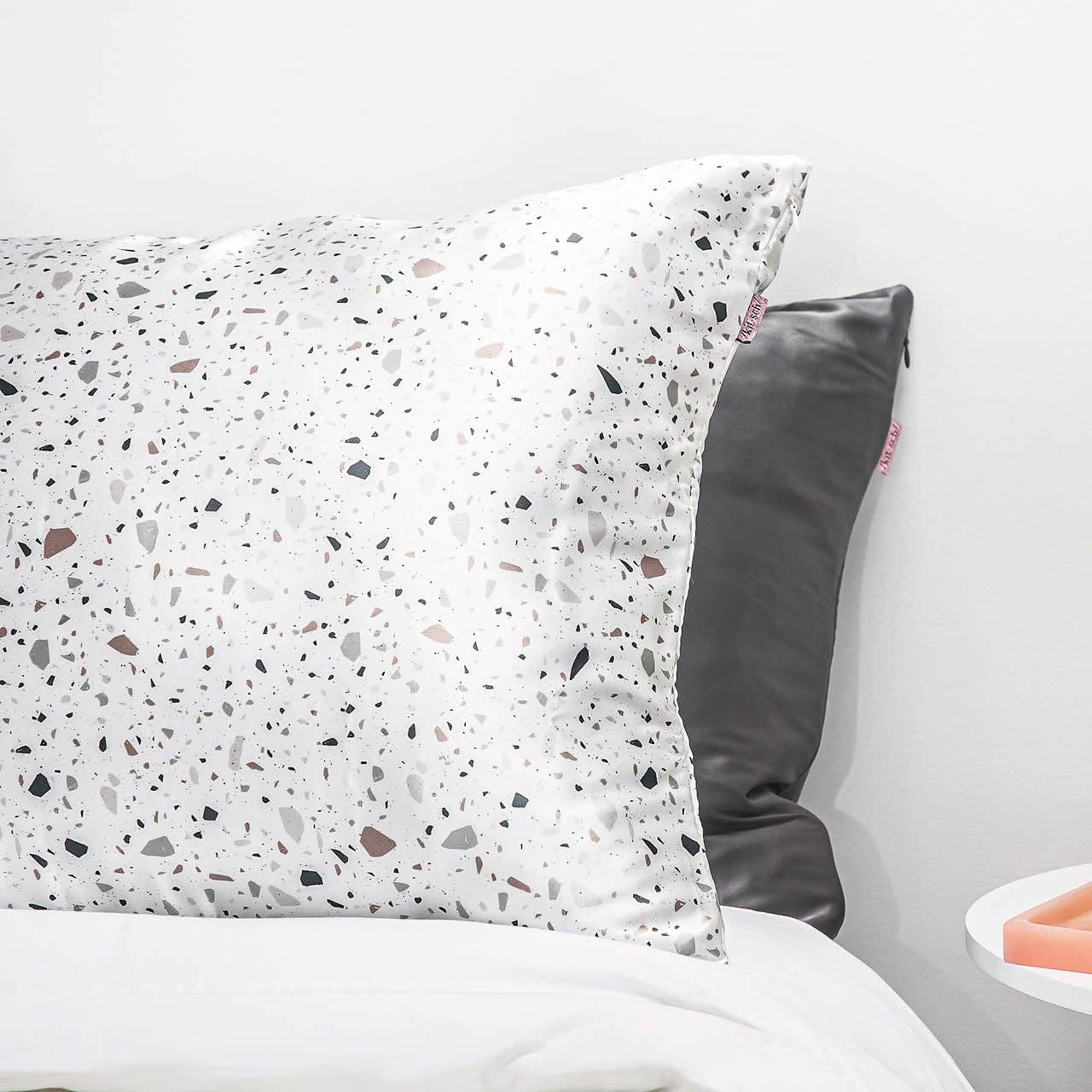 SATIN PILLOWCASE / White Terrazzo