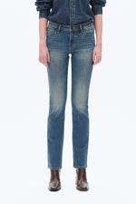 Load image into Gallery viewer, LOW RISE SLIM STRAIGHT LEG
