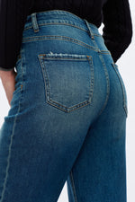 Load image into Gallery viewer, HIGH RISE WIDE LEG JEANS

