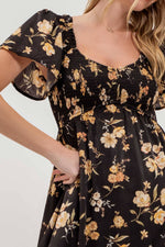 Load image into Gallery viewer, SMOCKED FLORAL PRINT SHORT SLEEVE MIDI DRESS
