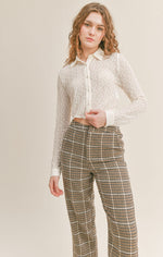 Load image into Gallery viewer, BRIDGETTE LACE CROP SHIRT / IVORY
