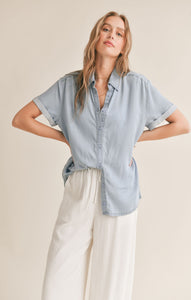 SOFT BREEZE CHAMBRAY SHIRT / LIGHT WASH