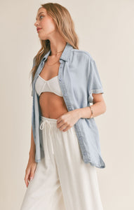 SOFT BREEZE CHAMBRAY SHIRT / LIGHT WASH