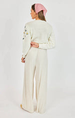 Load image into Gallery viewer, BETTIE EMBROIRDERED SWEATER
