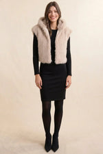 Load image into Gallery viewer, GEORGETTE FAUX FUR VEST / TAUPE
