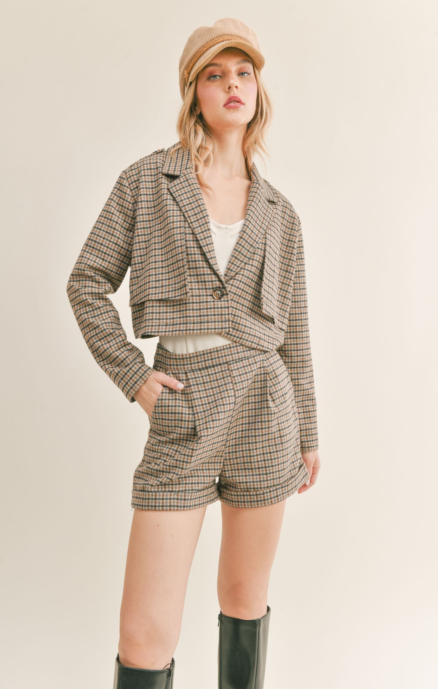 ART COLLECTOR PLAID ROLL UP SHORT TRENCH