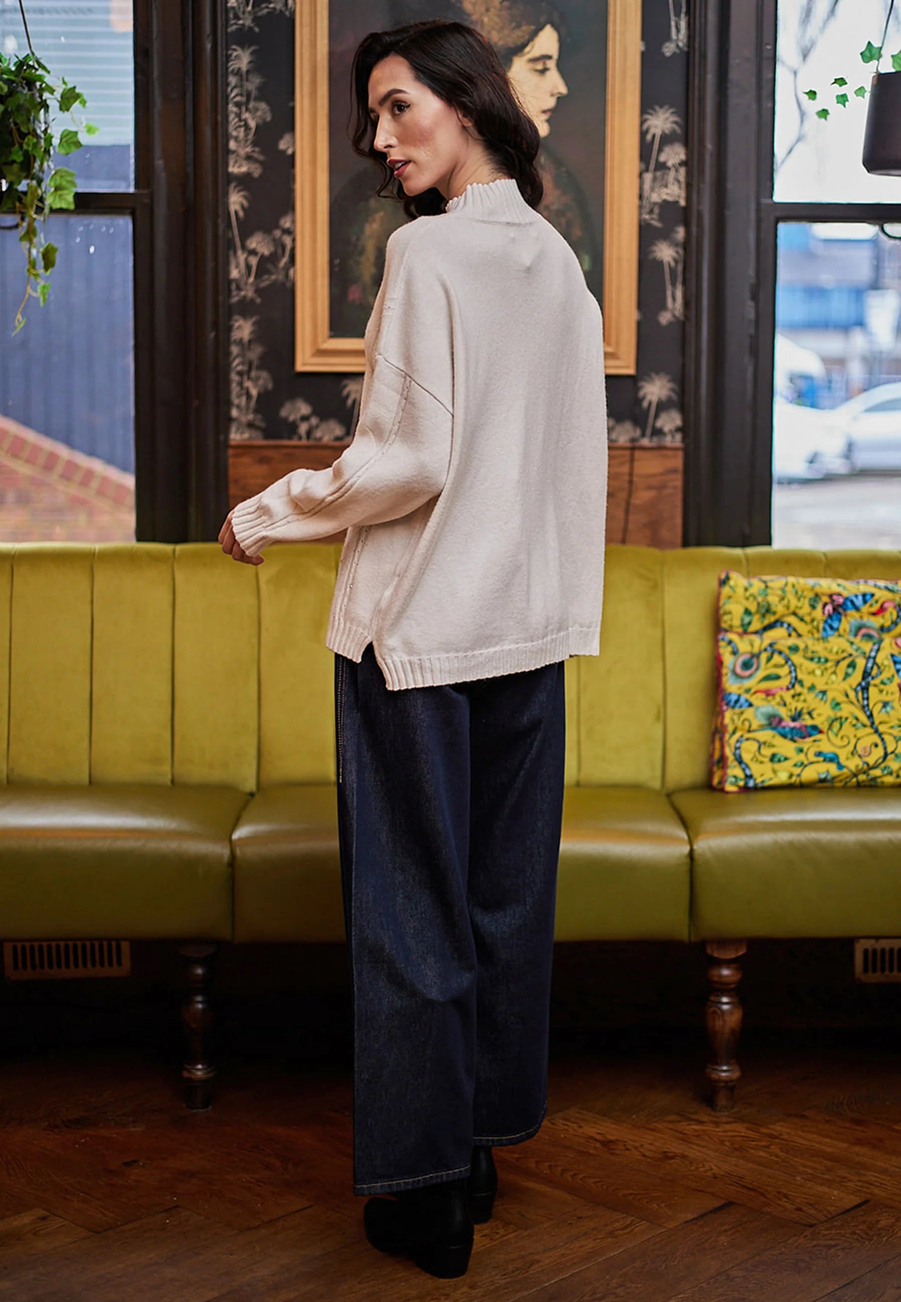 SLOAN SQUARE SWEATER