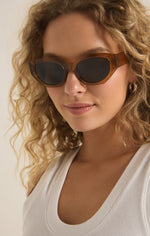 Load image into Gallery viewer, LOVE SICK POLARIZED SUNGLASSES / CHESTNUT
