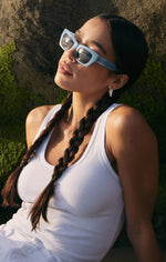 Load image into Gallery viewer, SUNKISSED POLARIZED SUNGLASSES / INDIGO
