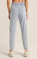 Load image into Gallery viewer, KNIT DENIM SLIM JOGGER / WASHED INDIGO
