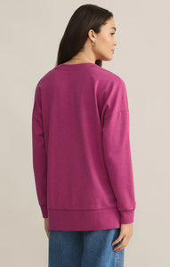 MODERN V-NECK WEEKENDER SWEATER / MAGENTA