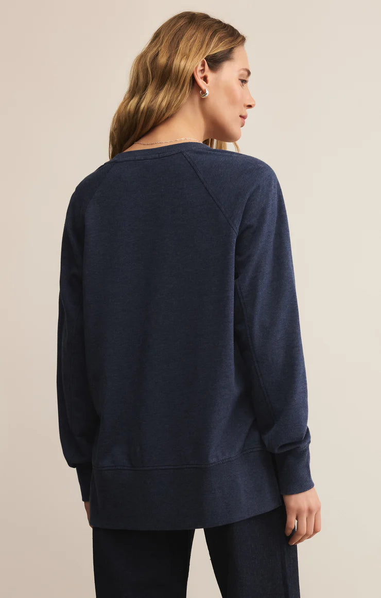 MODERN V-NECK WEEKENDER / BLUE SAPPHIRE