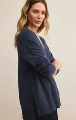 Load image into Gallery viewer, MODERN V-NECK WEEKENDER / BLUE SAPPHIRE
