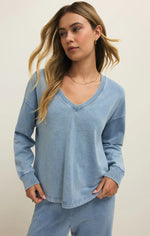 Load image into Gallery viewer, DELPHINE KNIT DENIM SWEATSHIRT / OCEAN AIR INDIGO
