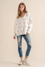 Load image into Gallery viewer, EMBROIDERED HEART BOXY SWEATER / CREAM
