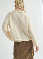 Load image into Gallery viewer, REYNA STICH DETAIL SWEATER/ IVORY
