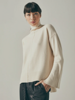 Load image into Gallery viewer, ARWEN SWEATER

