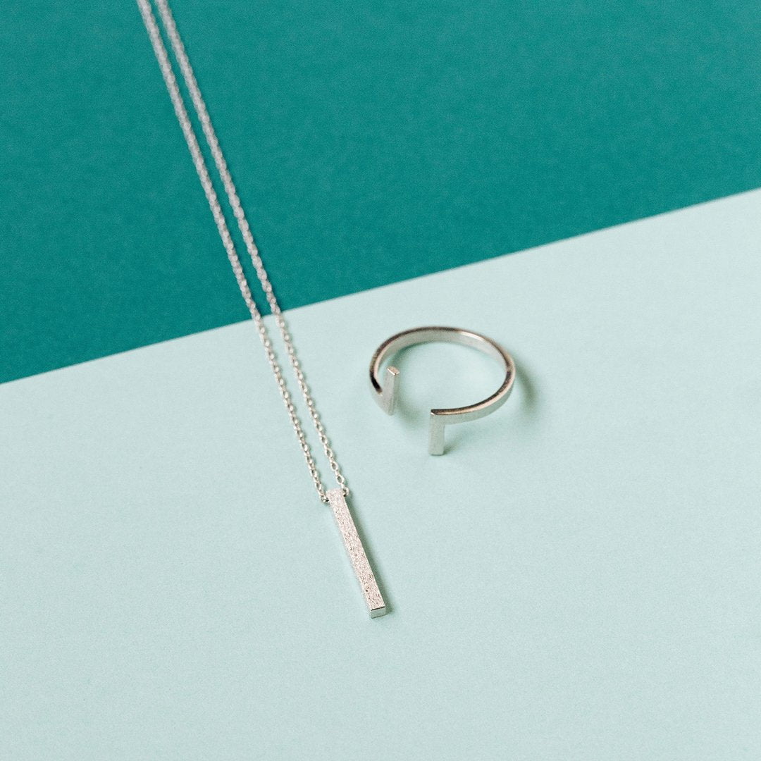 TEAGAN RING // SILVER (ONE SIZE)